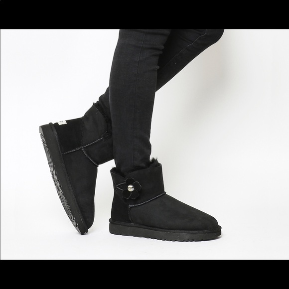 ugg bailey button poppy ugg bailey button poppy